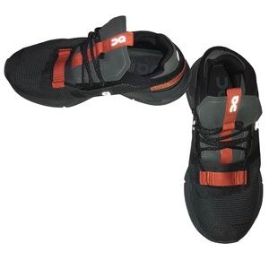 ON Cloud Nova Sneakers Size 7.5